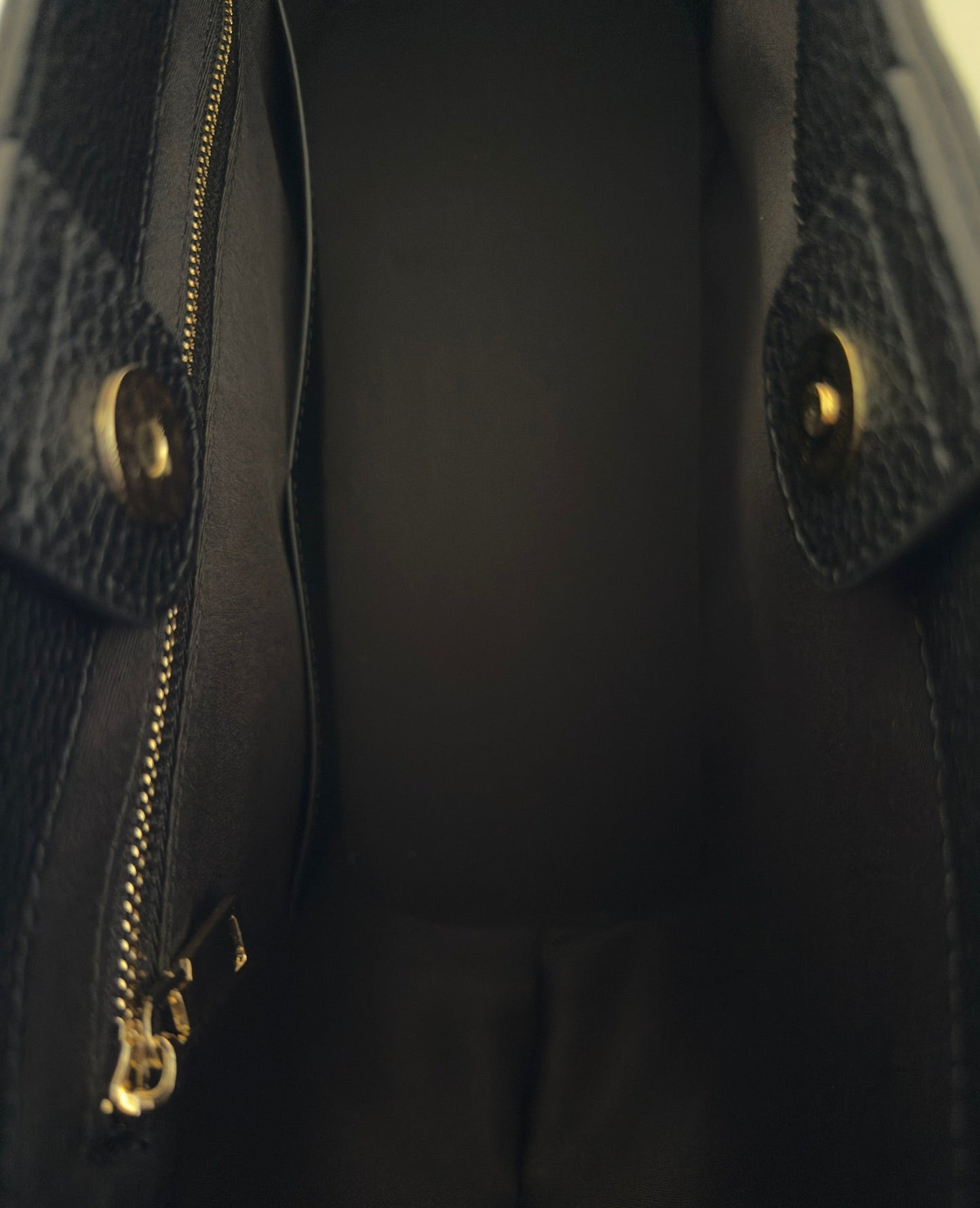 Newly Launched: The Axis Handbag - Anyatwo